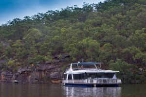 Able Hawkesbury River Houseboats - Kayaks and Dayboats - Accommodation Adelaide