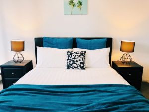 Snails Suites  Southbank Central near Casino - Accommodation Adelaide