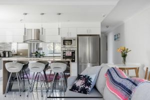 Stunning Burleigh Beach Apartment - Accommodation Adelaide